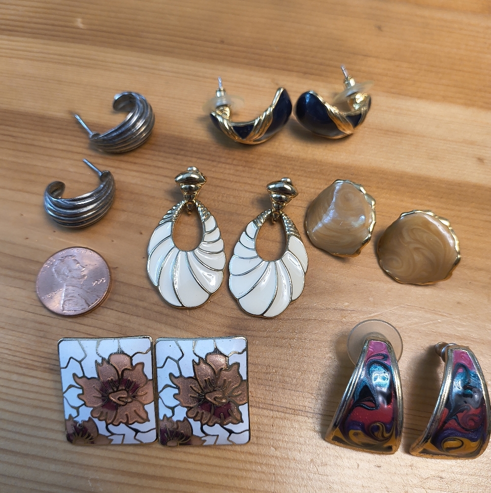 Lot Of 6 Pairs Vintage Earrings